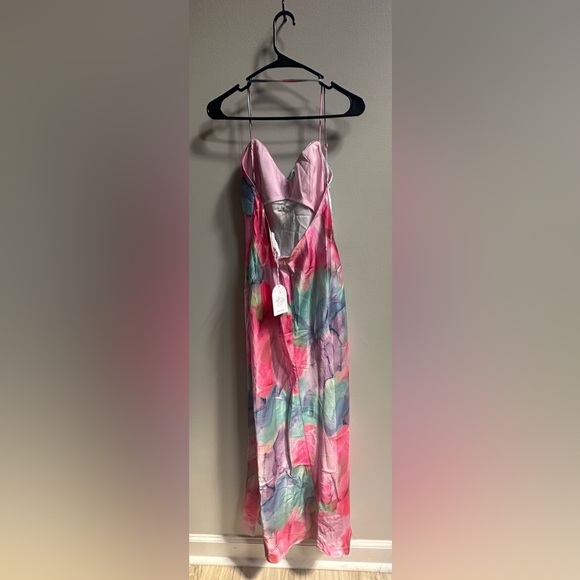 NEW Saints & Secrets Libby Scoop Back Maxi Dress Abstract Pink Women’s M - Picture 7 of 11